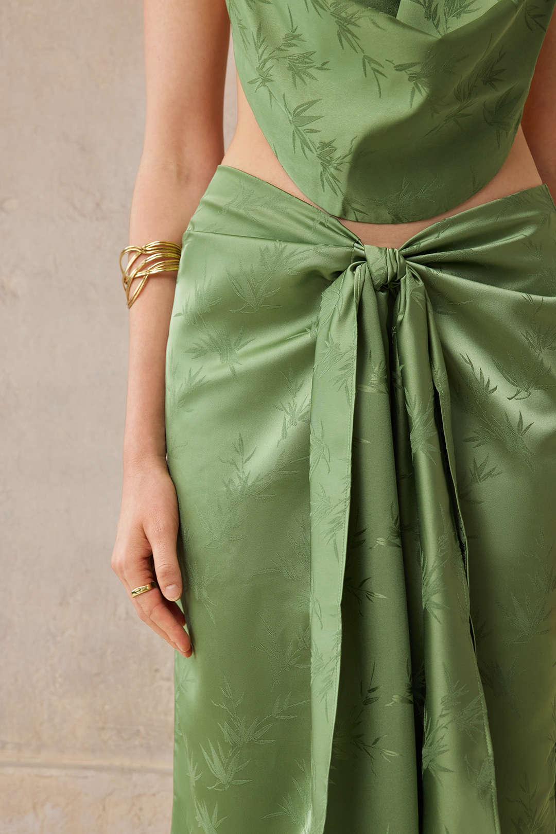 Jacquard rok met ruches en split