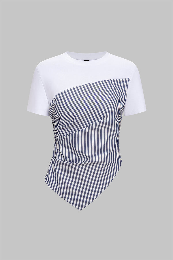 Gestreept asymmetrisch T-shirt met ronde hals en ruches