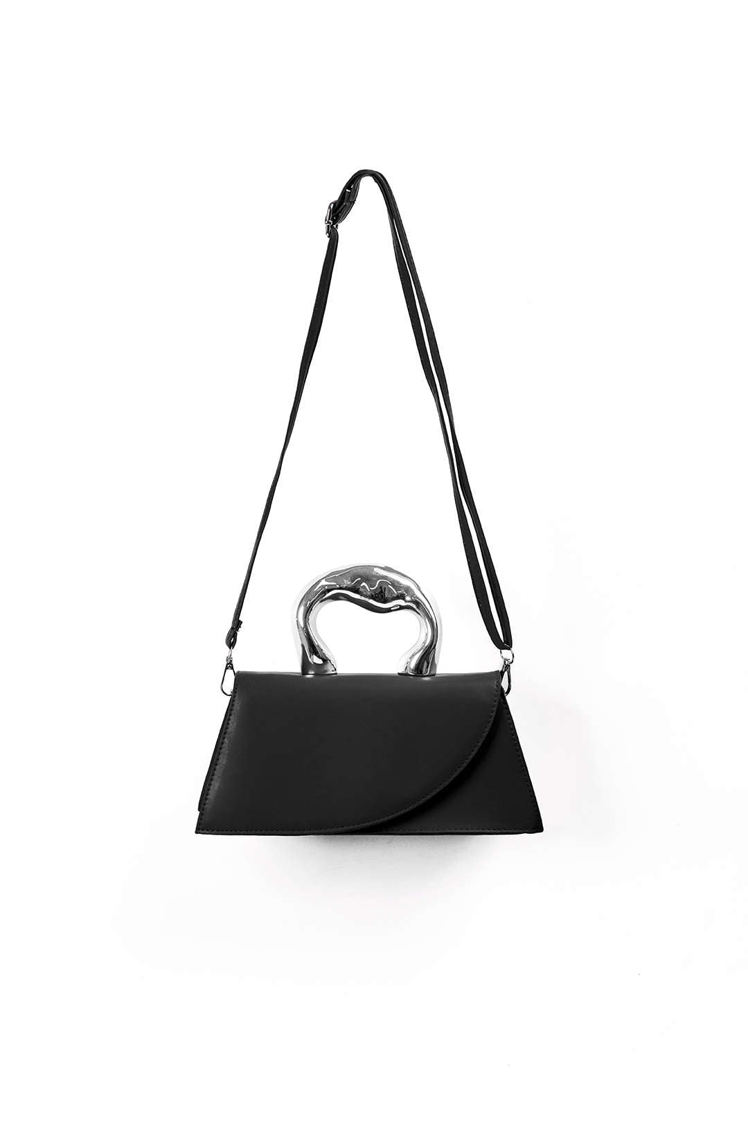 Mona - Shopper