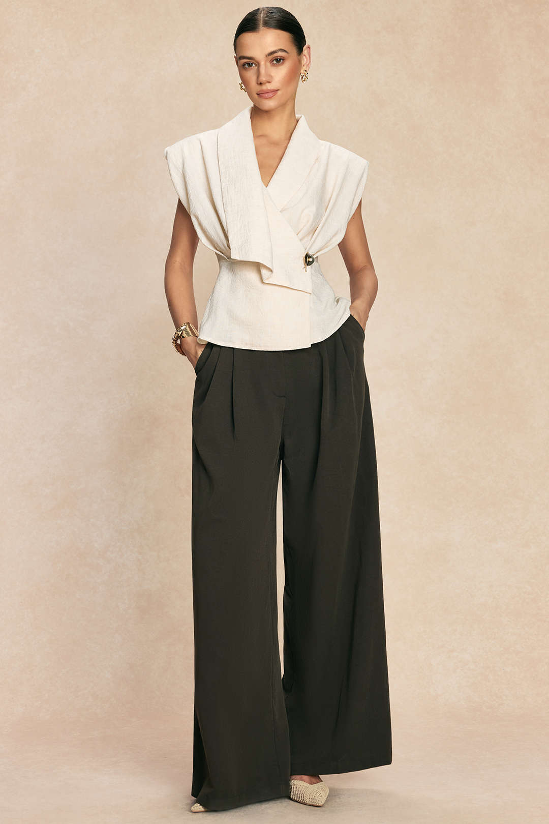 Asymmetrische blouse met V-hals en ruches