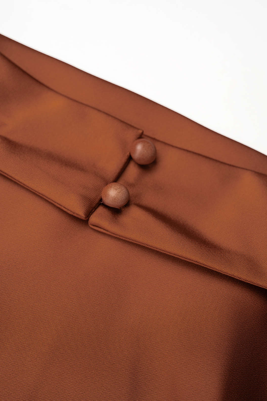 Satijnen tanktop met ruches en open rug