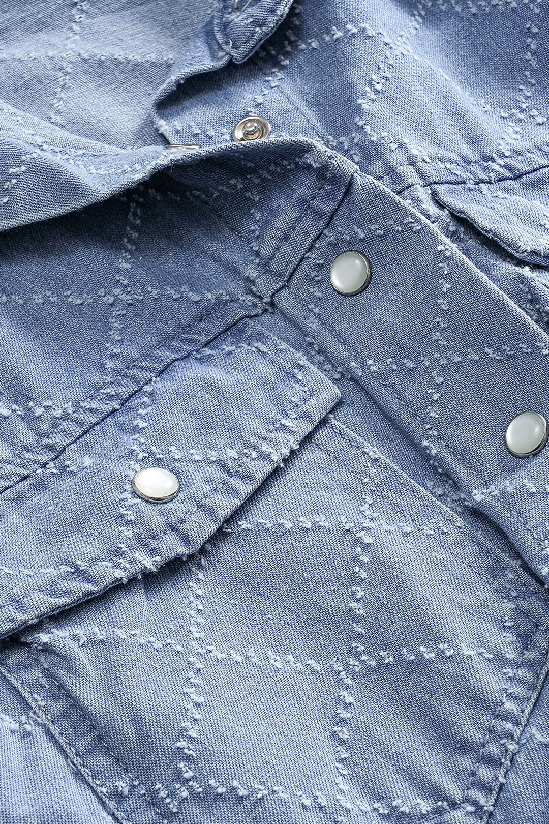 Denim playsuit met revers, riem en zakken