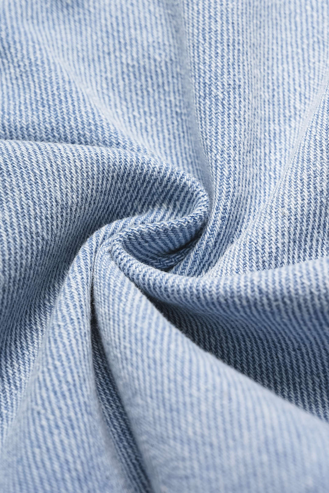 Denim geplooide short met riem, hoge taille en wijde pijpen