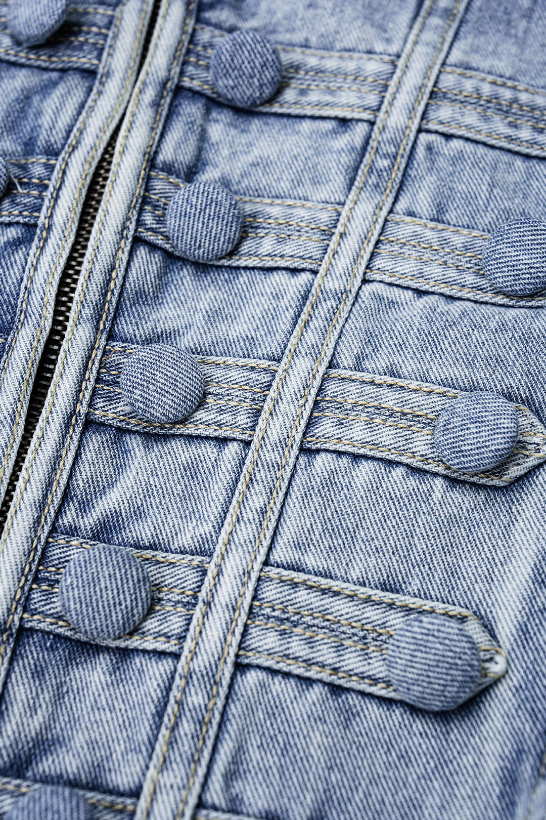 Denim jasje met knoopjes en rits