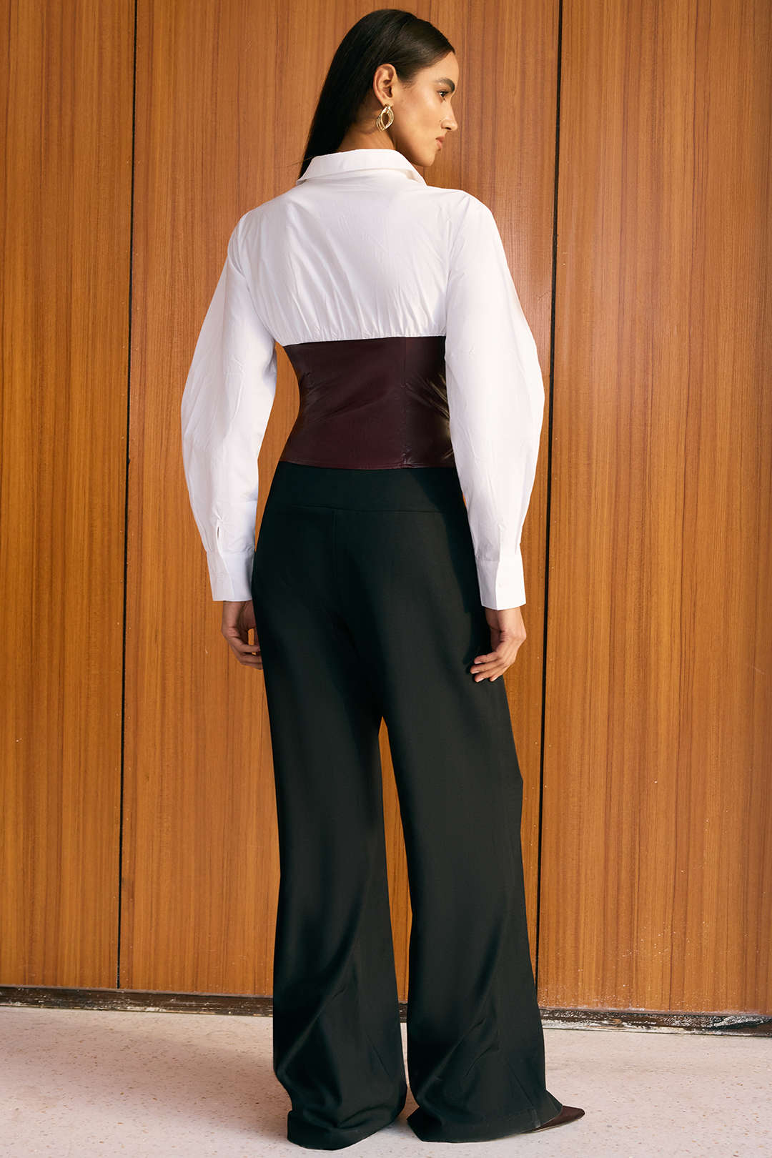 Leren-look patchwork blouse met getailleerde pasvorm