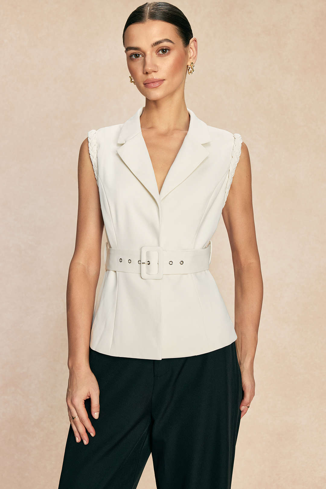 Gilet met reverskraag en riem