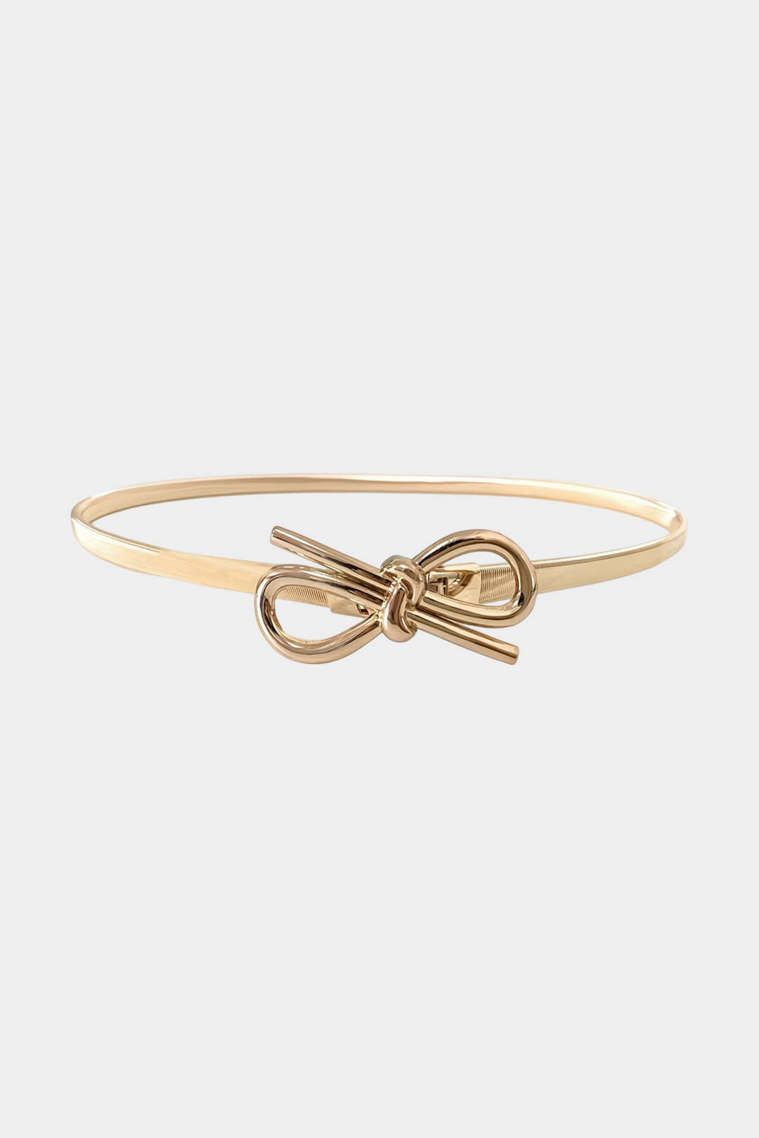 Metallic item met strik en kettingdetail