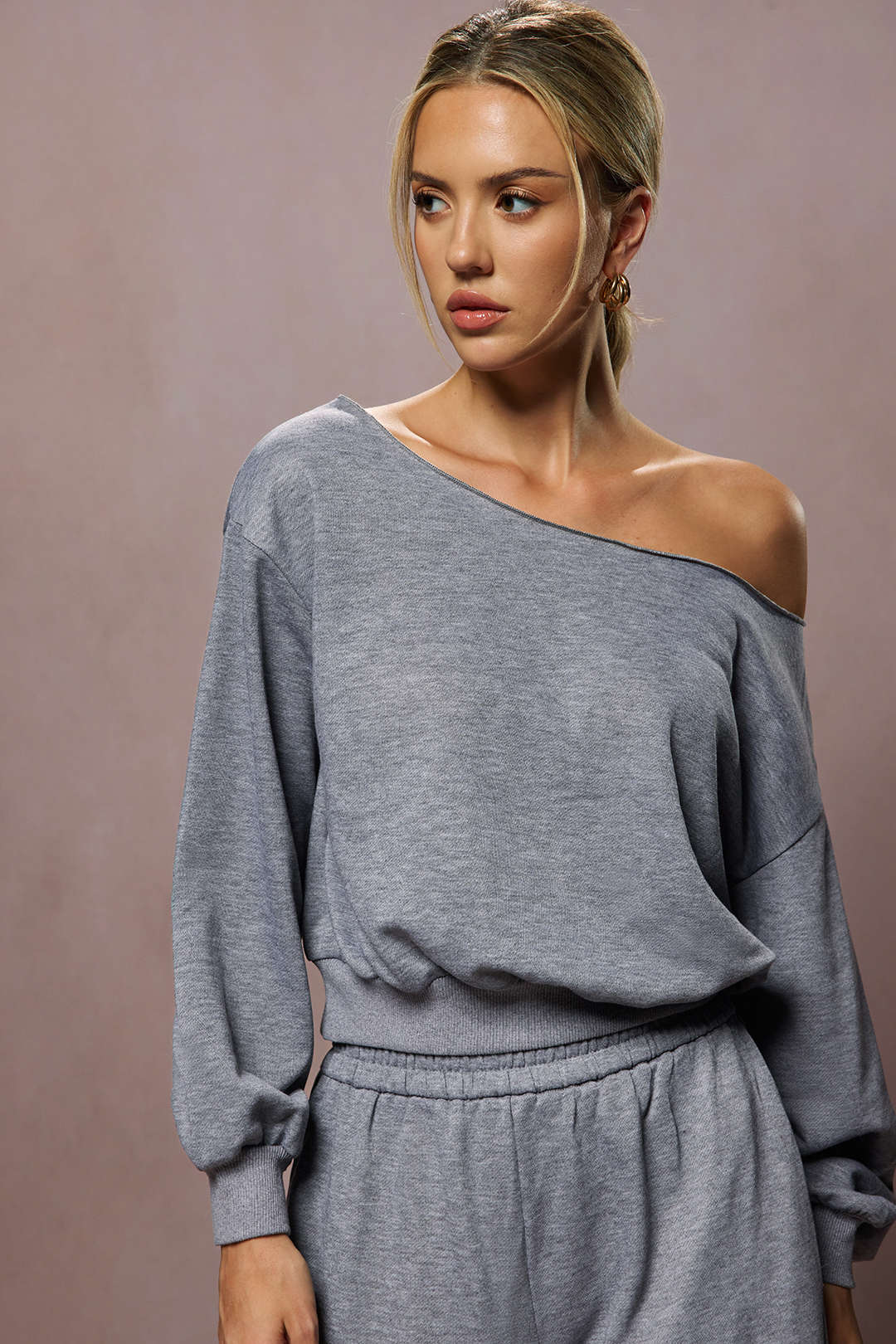 Esmee - Asymmetrische set met top en broek