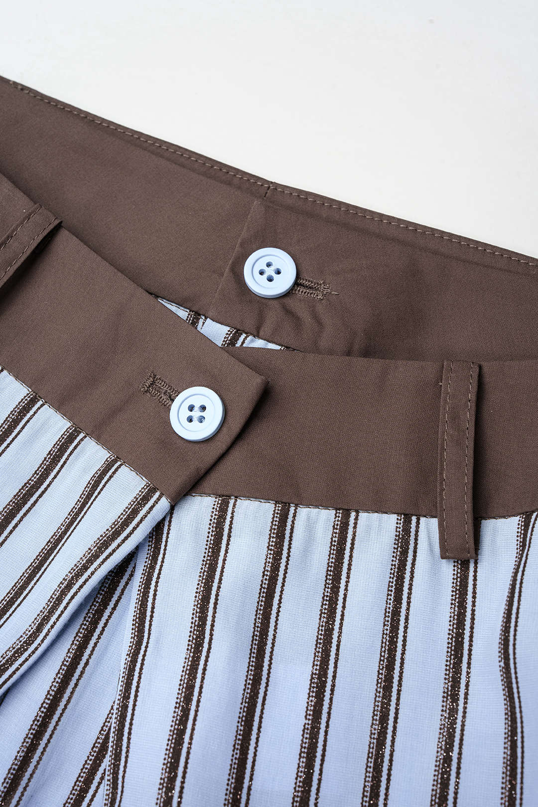Gestreepte broek met hoge taille en wijde pijpen