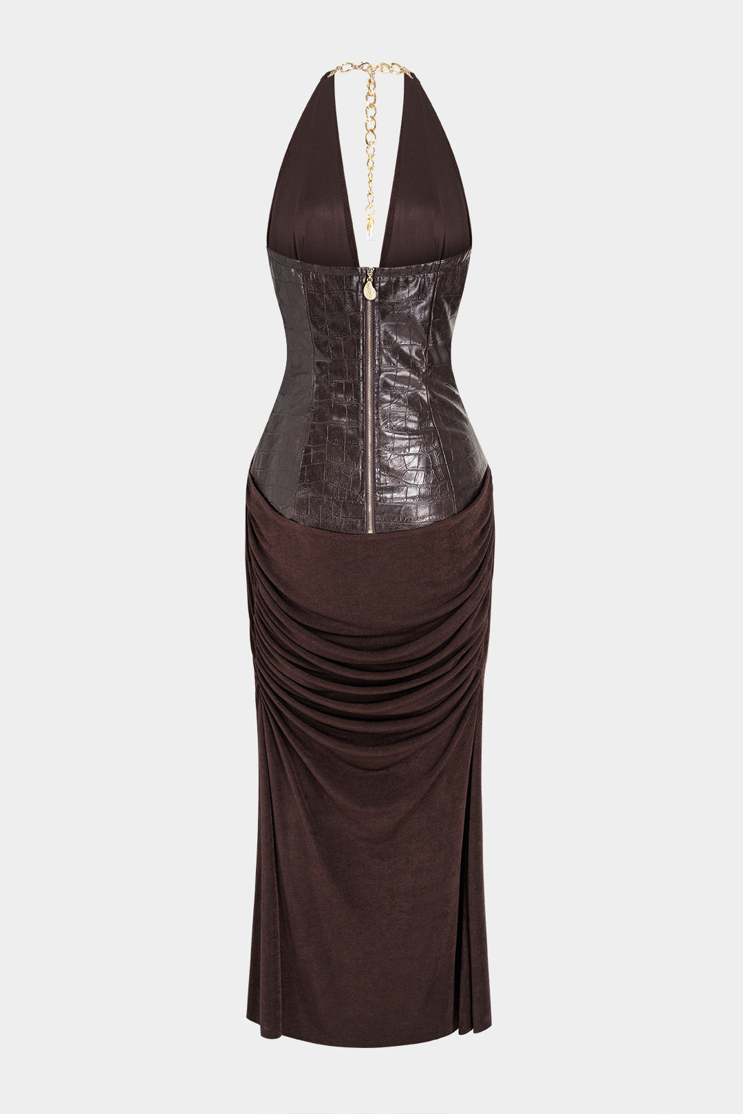 Mouwloze maxi-jurk met halterhals, imitatieleer en metalen ketting