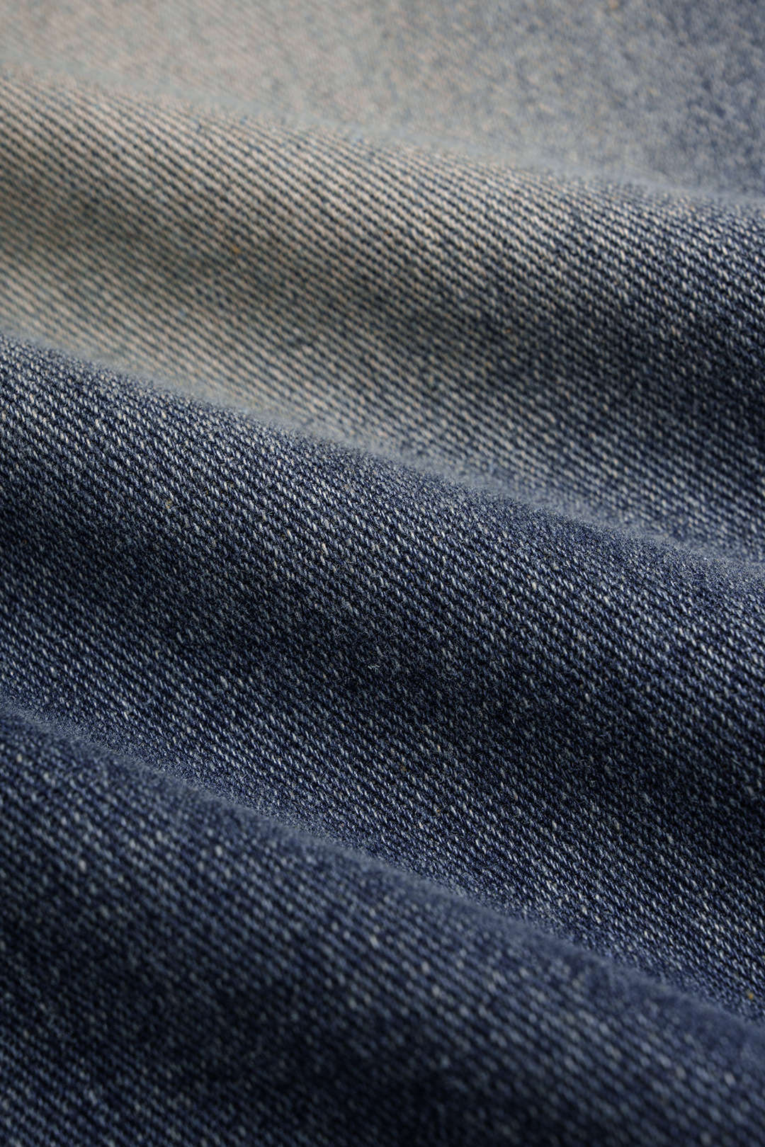 Vesna - Jeans met knoopjes en wijde pijpen