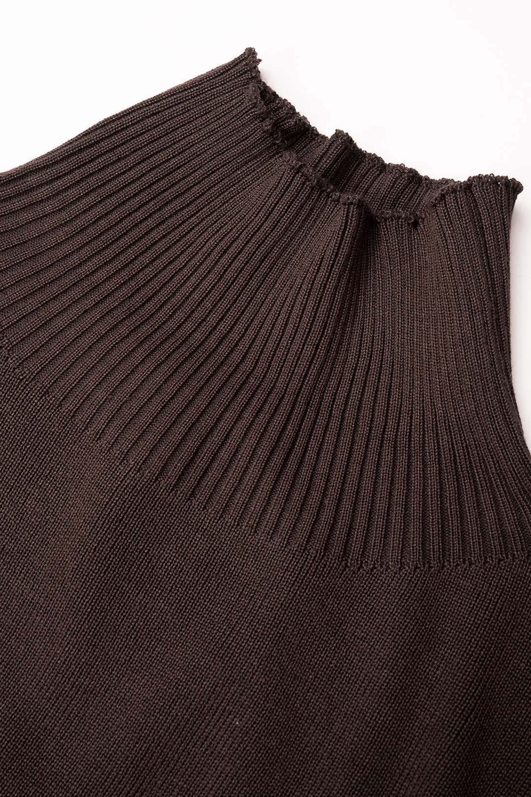 Gebreide broek met lange mouwen en wijde pijpen