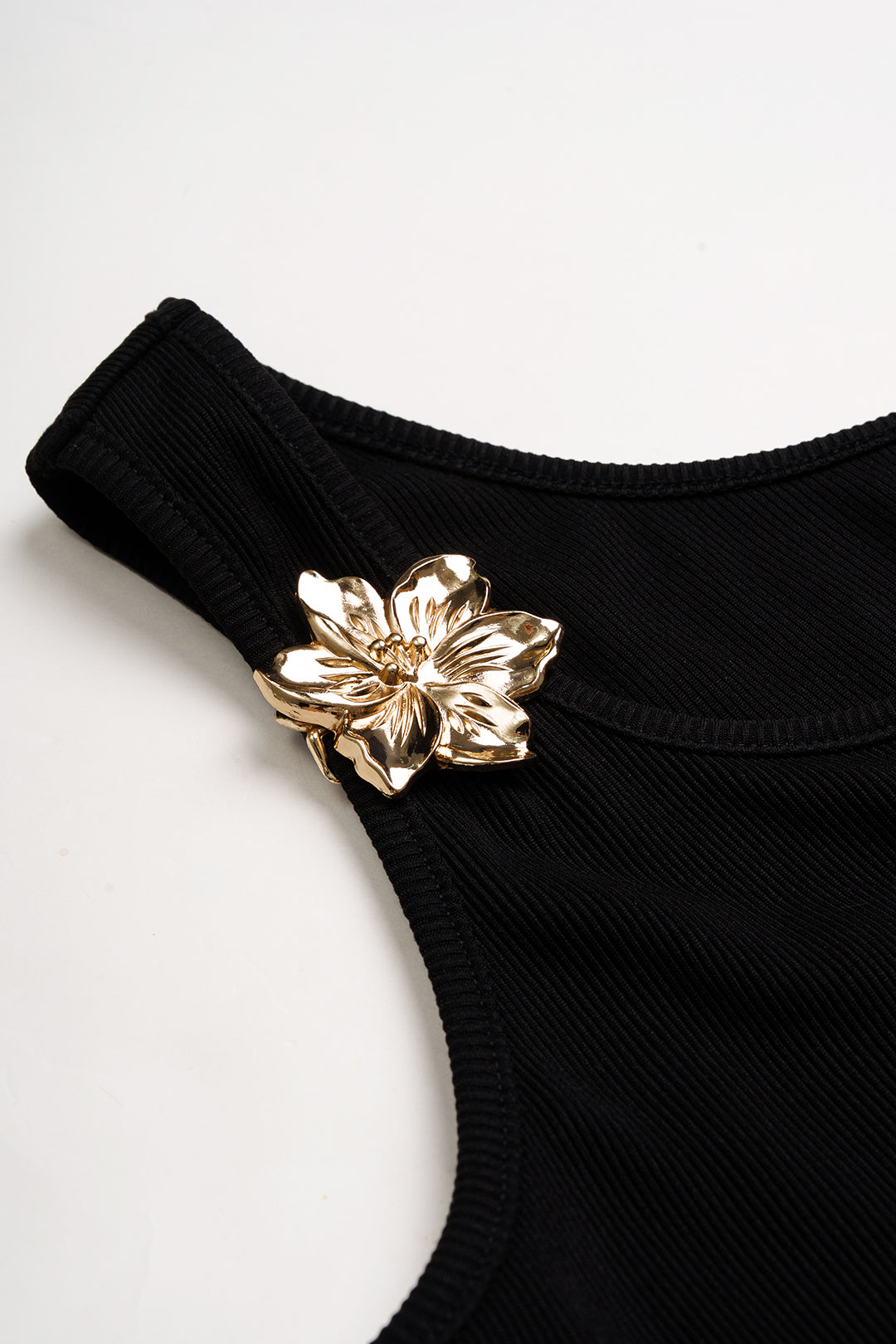 Esmee - Metallic tanktop met ronde hals