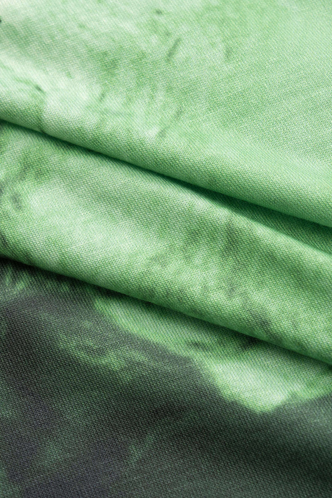 T-shirt met gedraaid detail, knoopdetail en korte mouwen