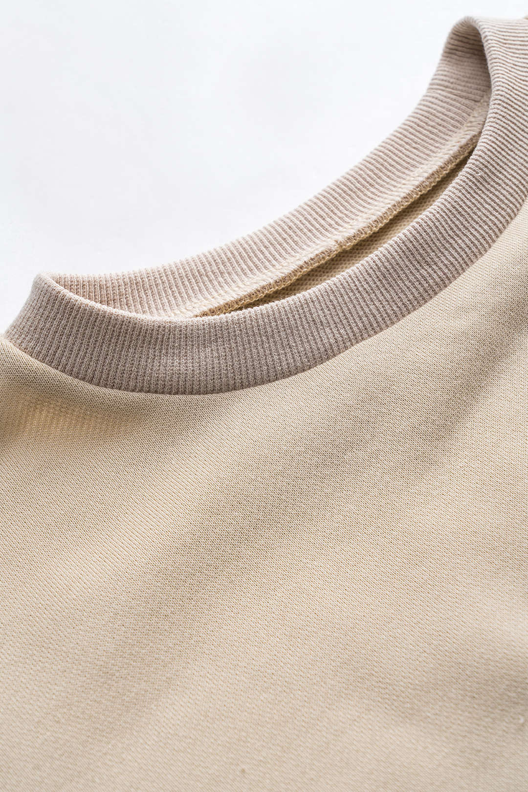 Sweater met ronde hals, riem en lange mouwen