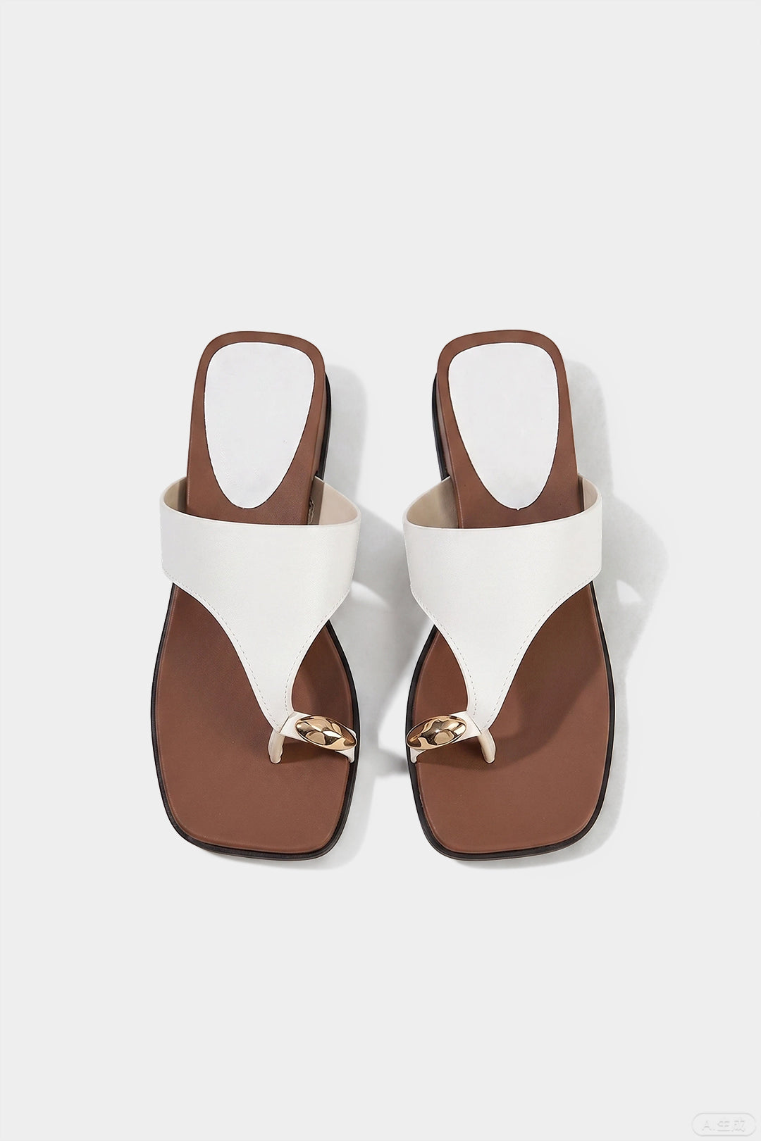 Leren-look metallic sandalen