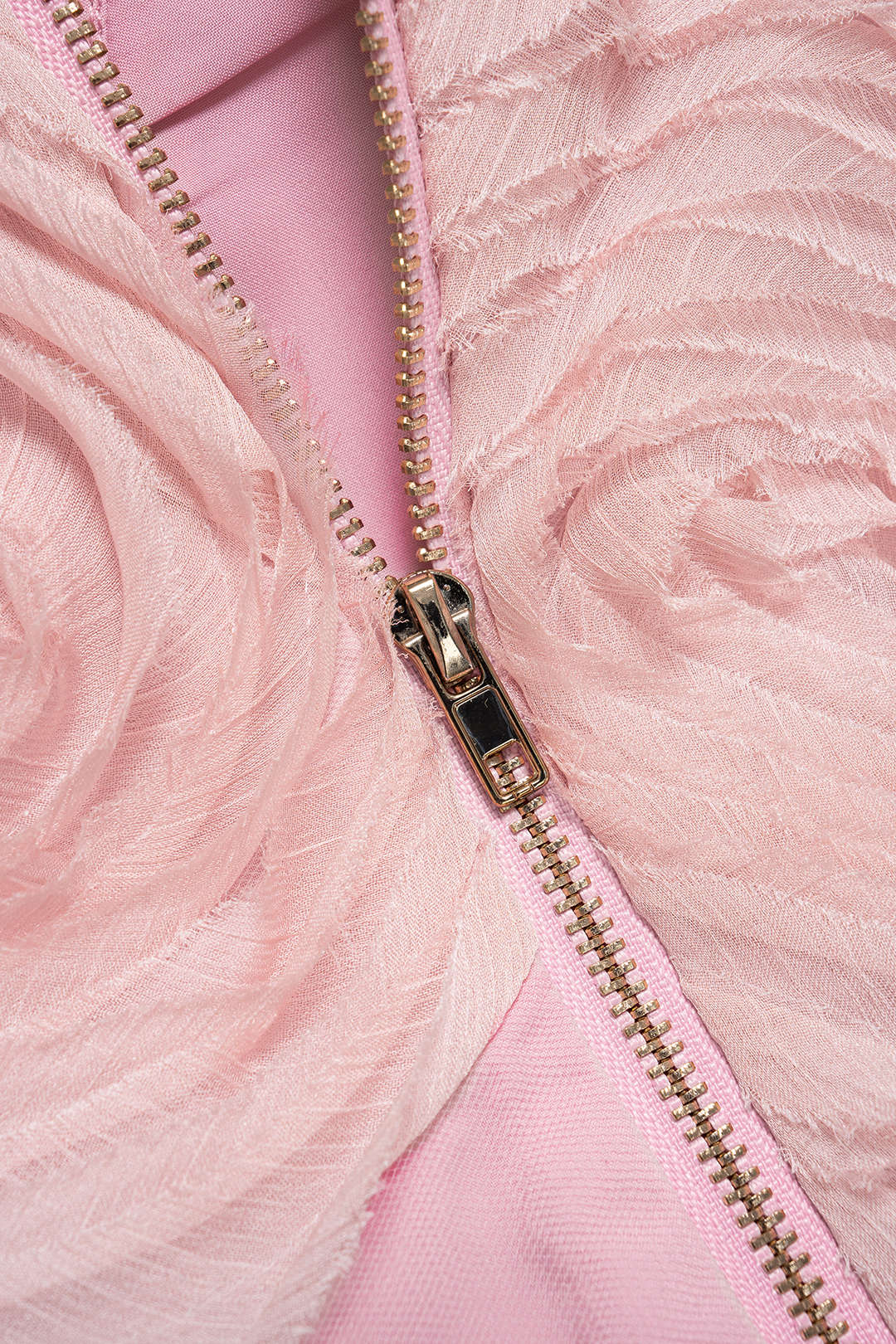 Asymmetrische top met ruches