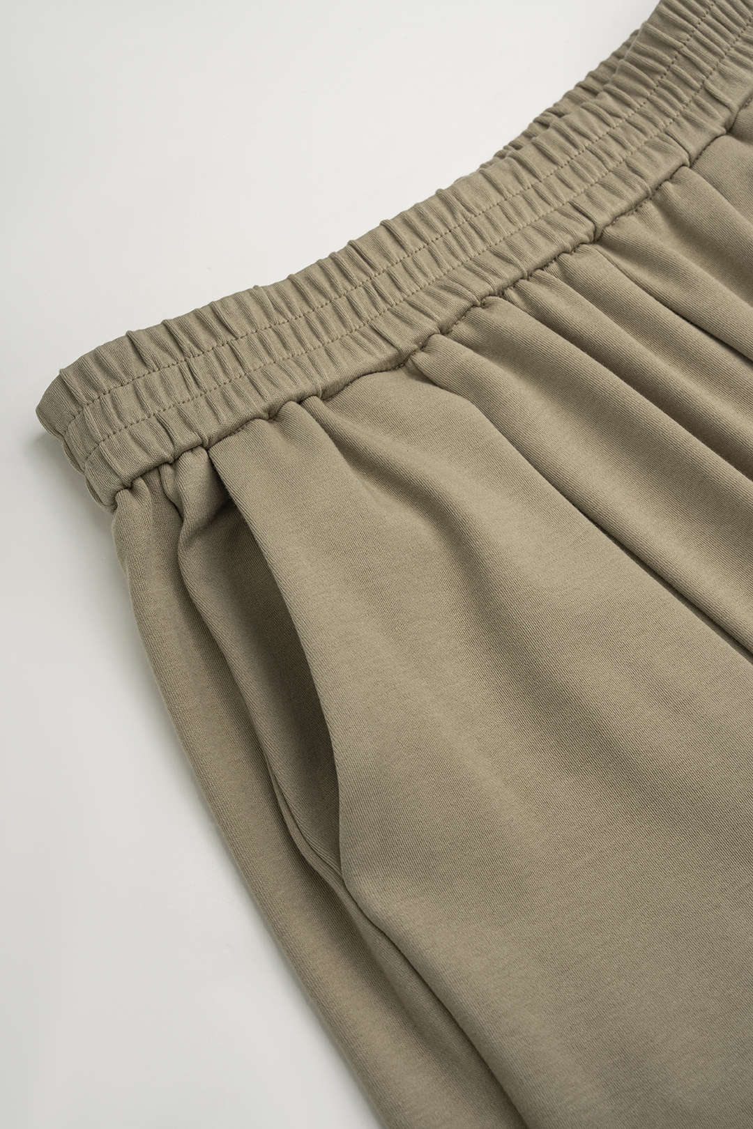 Iris - Effen broek met hoge taille en wijde pijpen