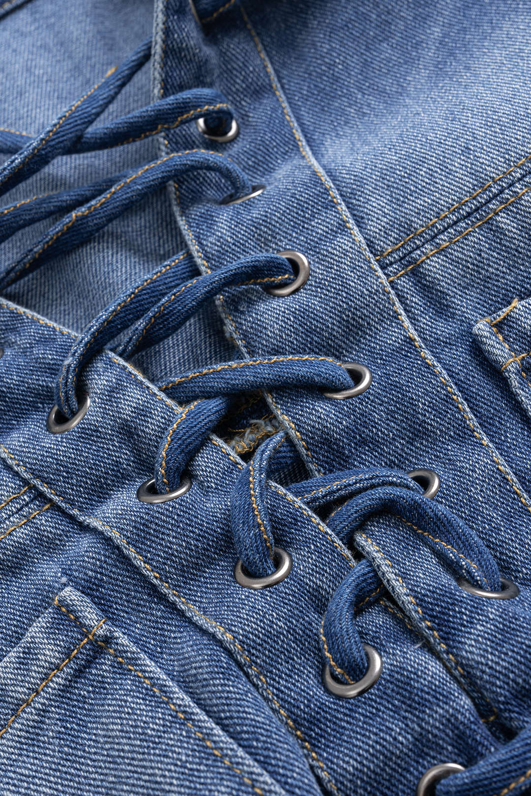 Merel - Denim blouse met strik en lange mouwen