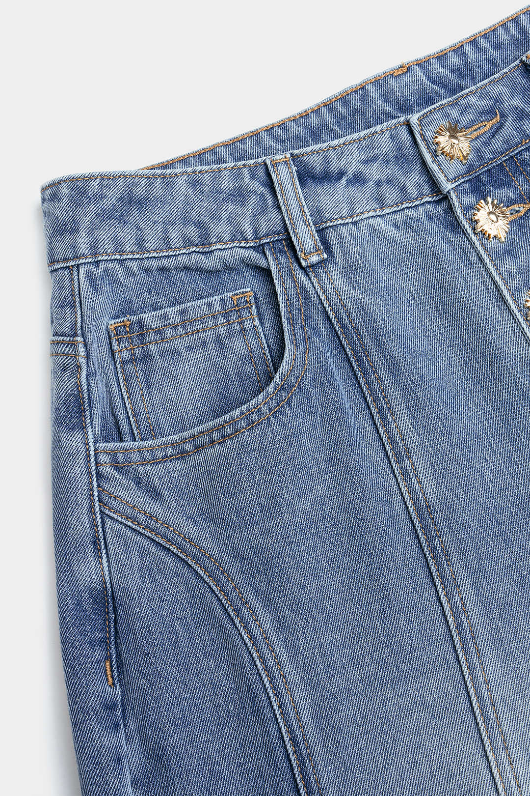 Isa - Metallic jeans met knoopjes en wijde pijpen