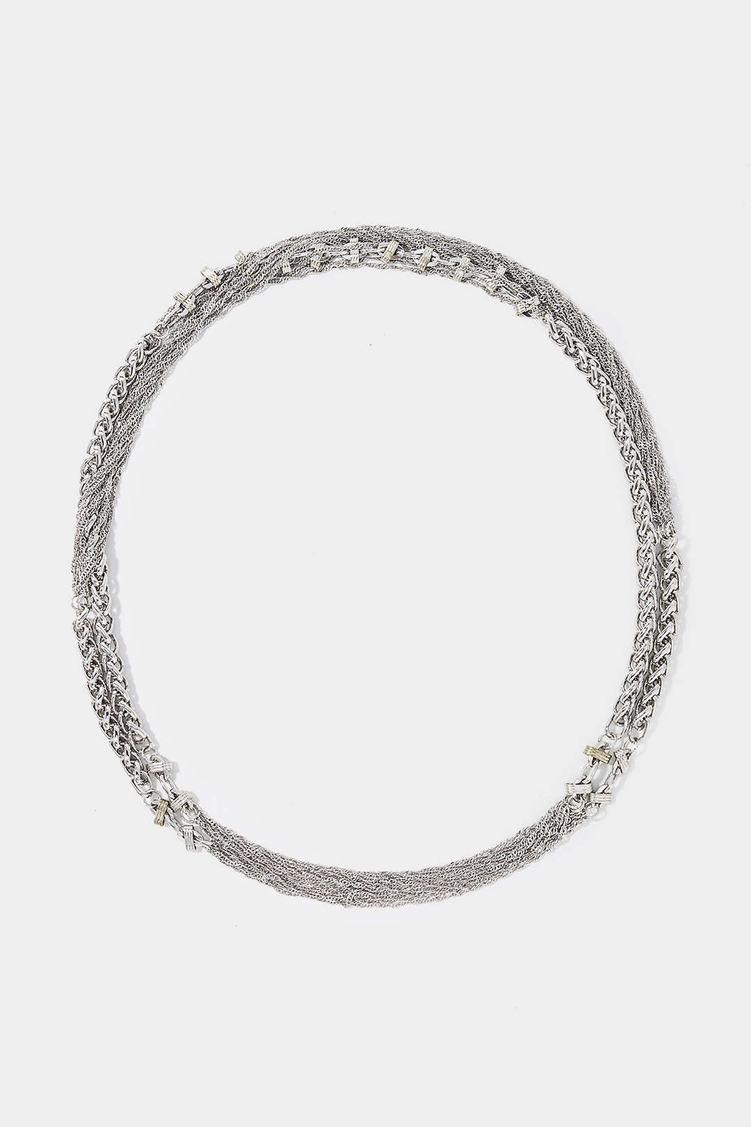 Metallic ketting met kettingdetail