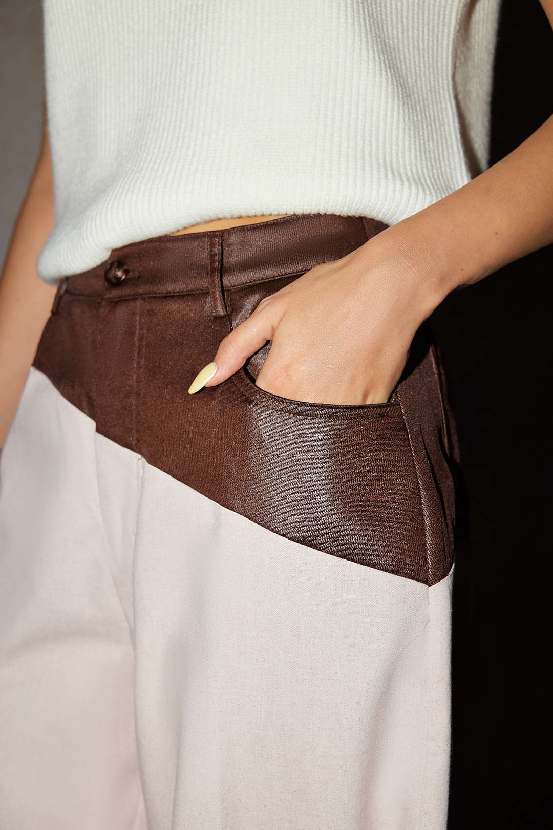 Leren-look patchwork pantalon met ruches en ballonmodel
