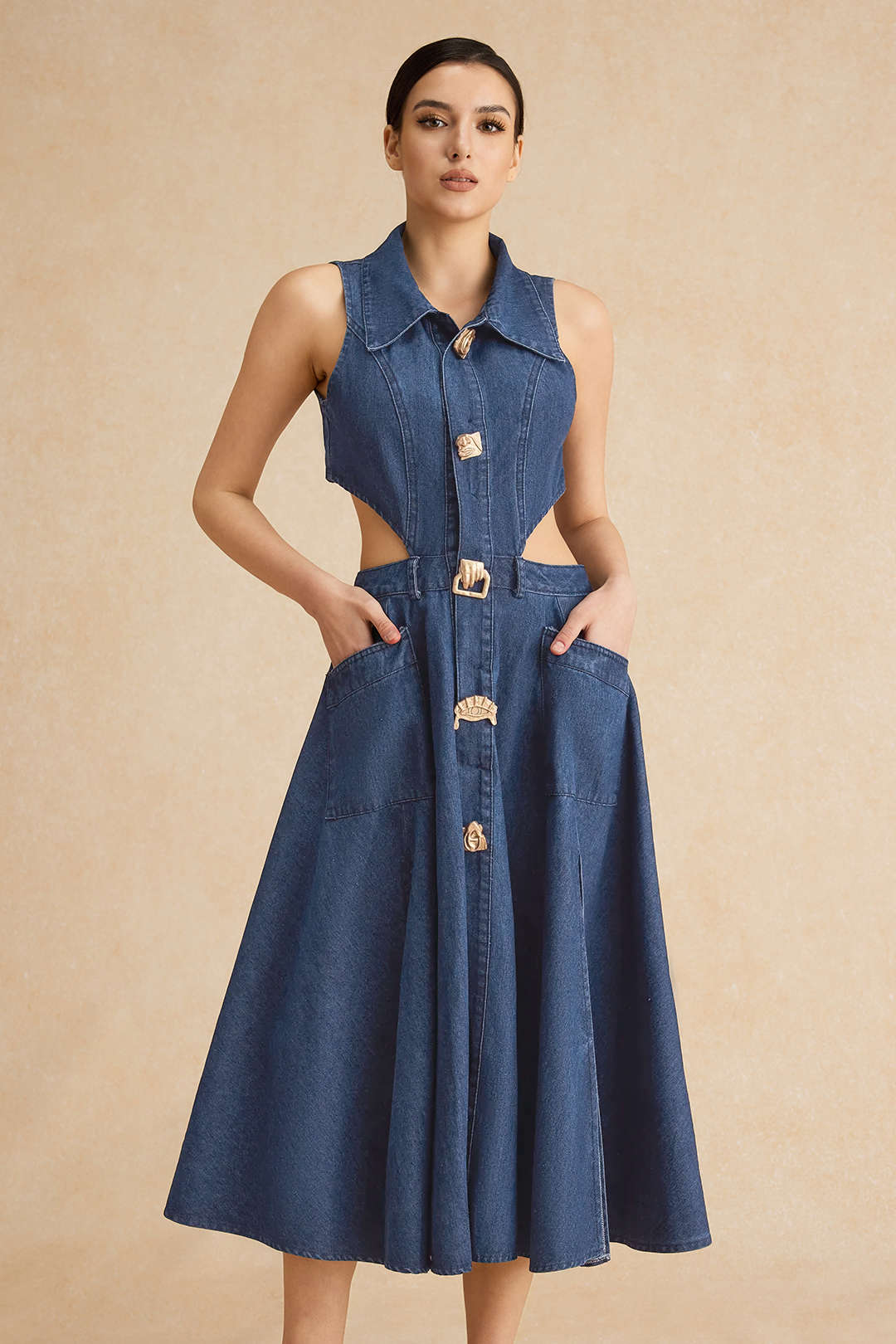 Denim midijurk met knoopjes en uitsnijding