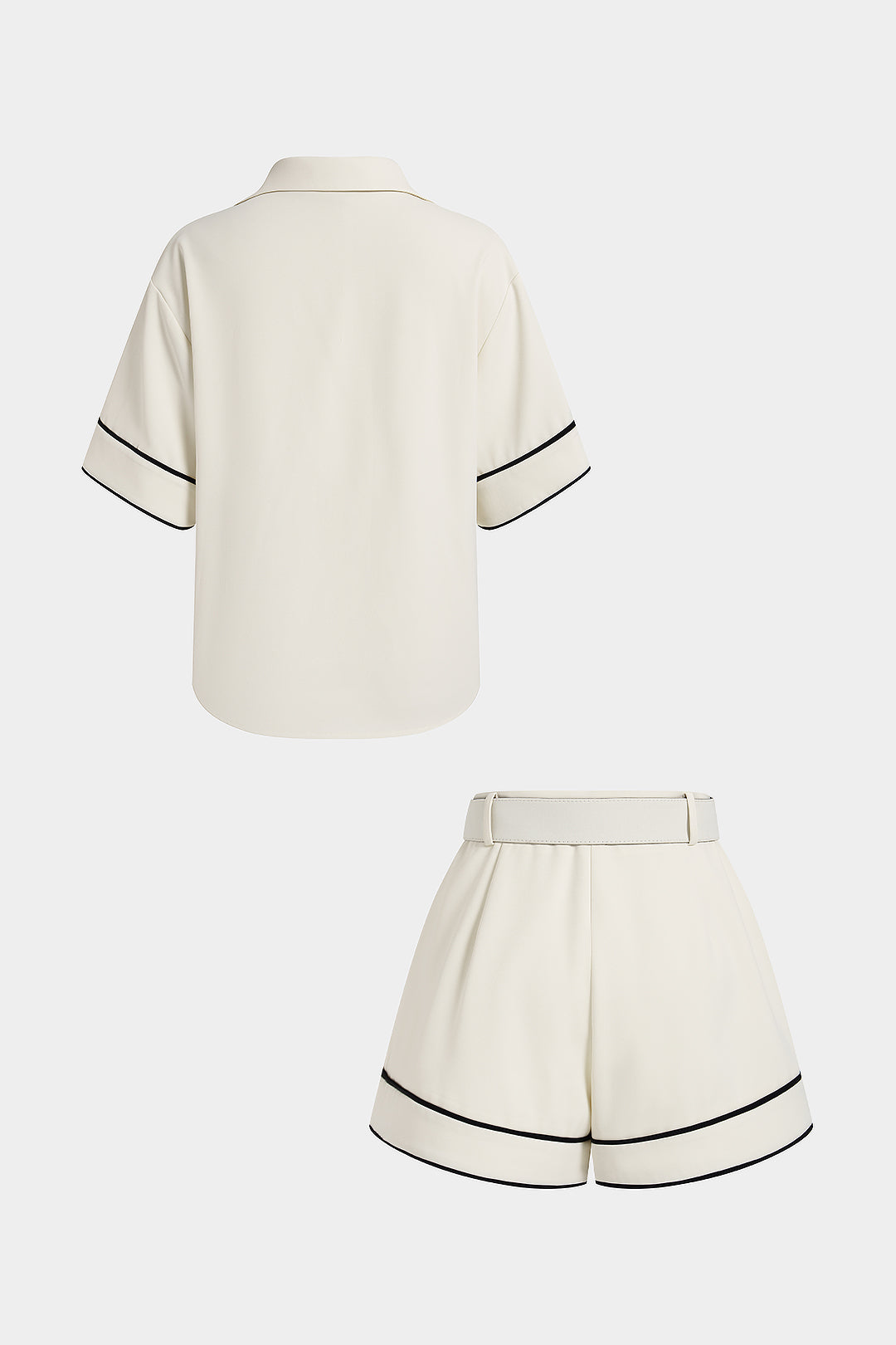 Kaja - Set met blouse en short