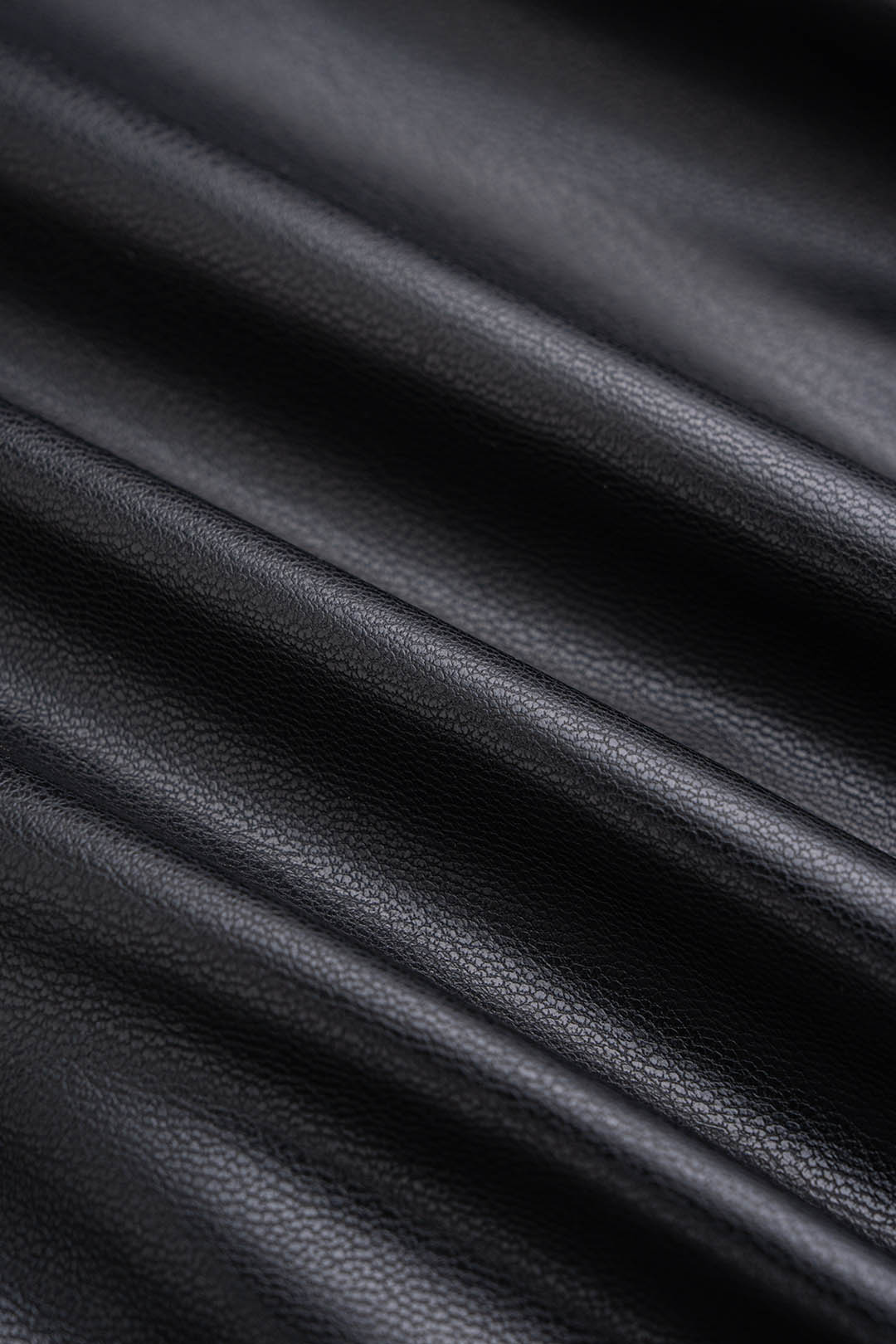 Leren-look metallic jasje met gesp