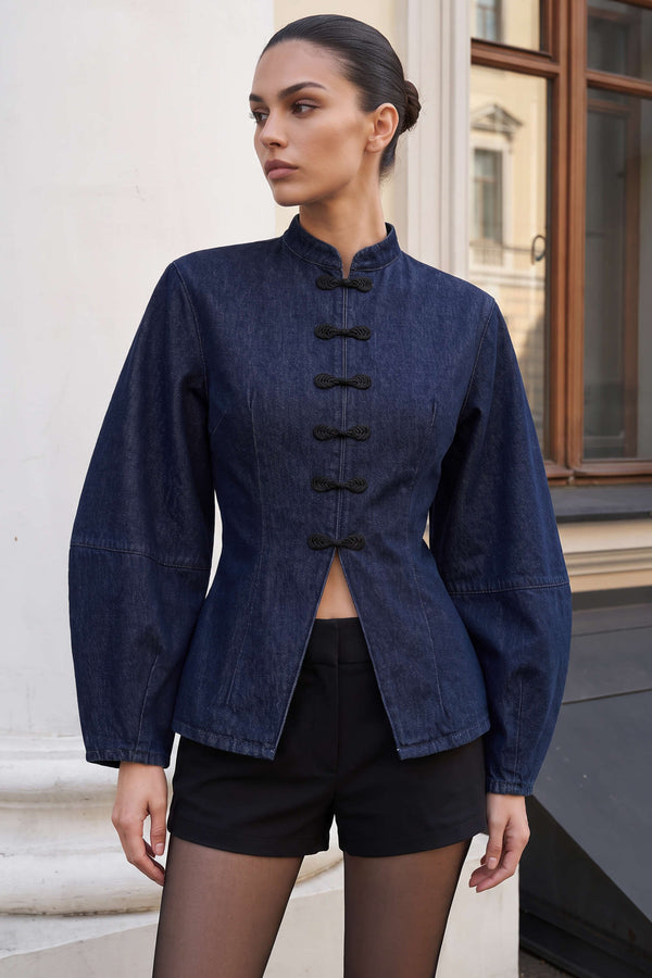 Denim blouse met brandenburgsluiting en lange mouwen