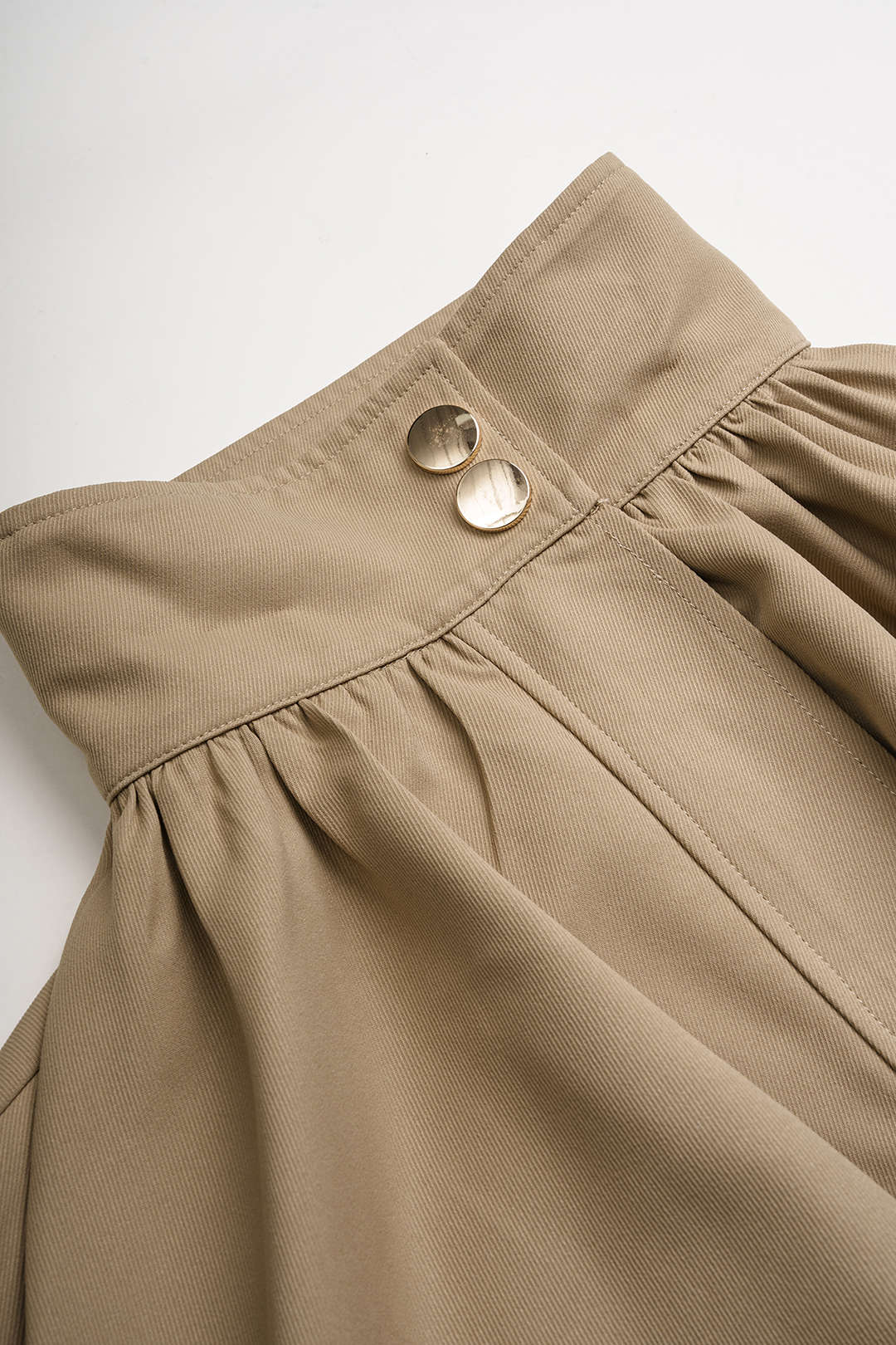 Jasje met revers en ruches