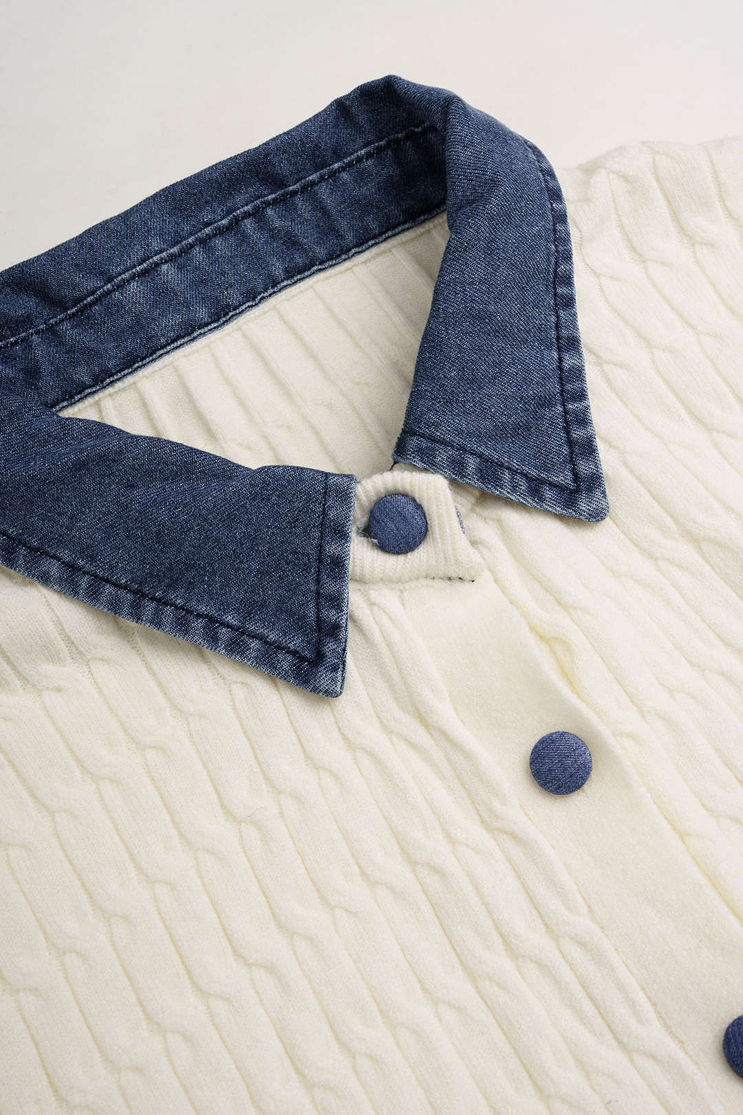 Gebreide patchwork top met kraag en lange mouwen