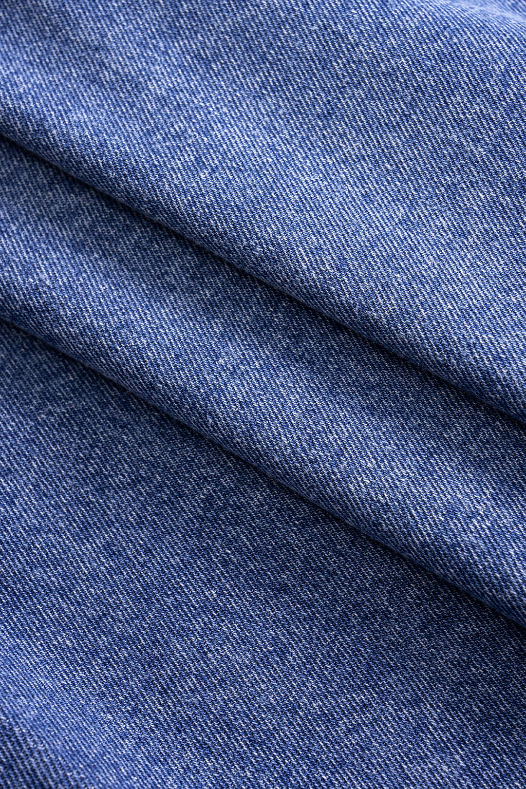Denim asymmetrische rok met zakken en rafelrand