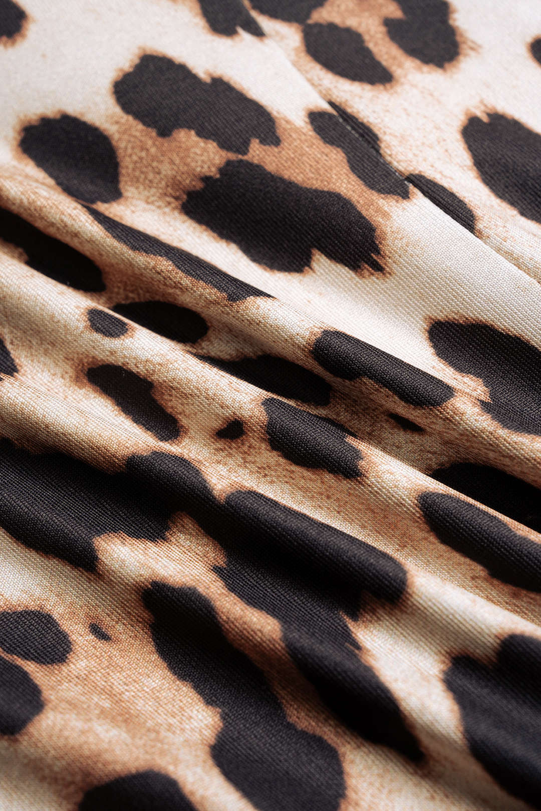 Linde - Luipaardprint mouwloze body met spaghettibandjes