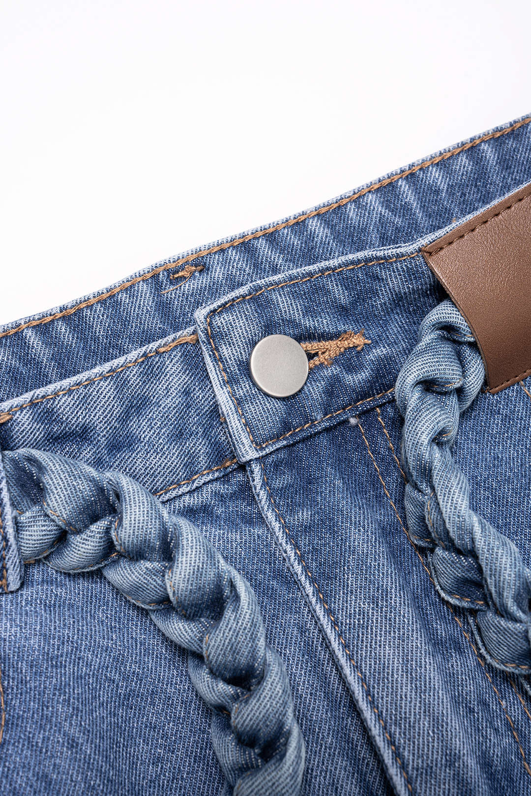 Quinn - Jeans met riem, zakken en wijde pijpen