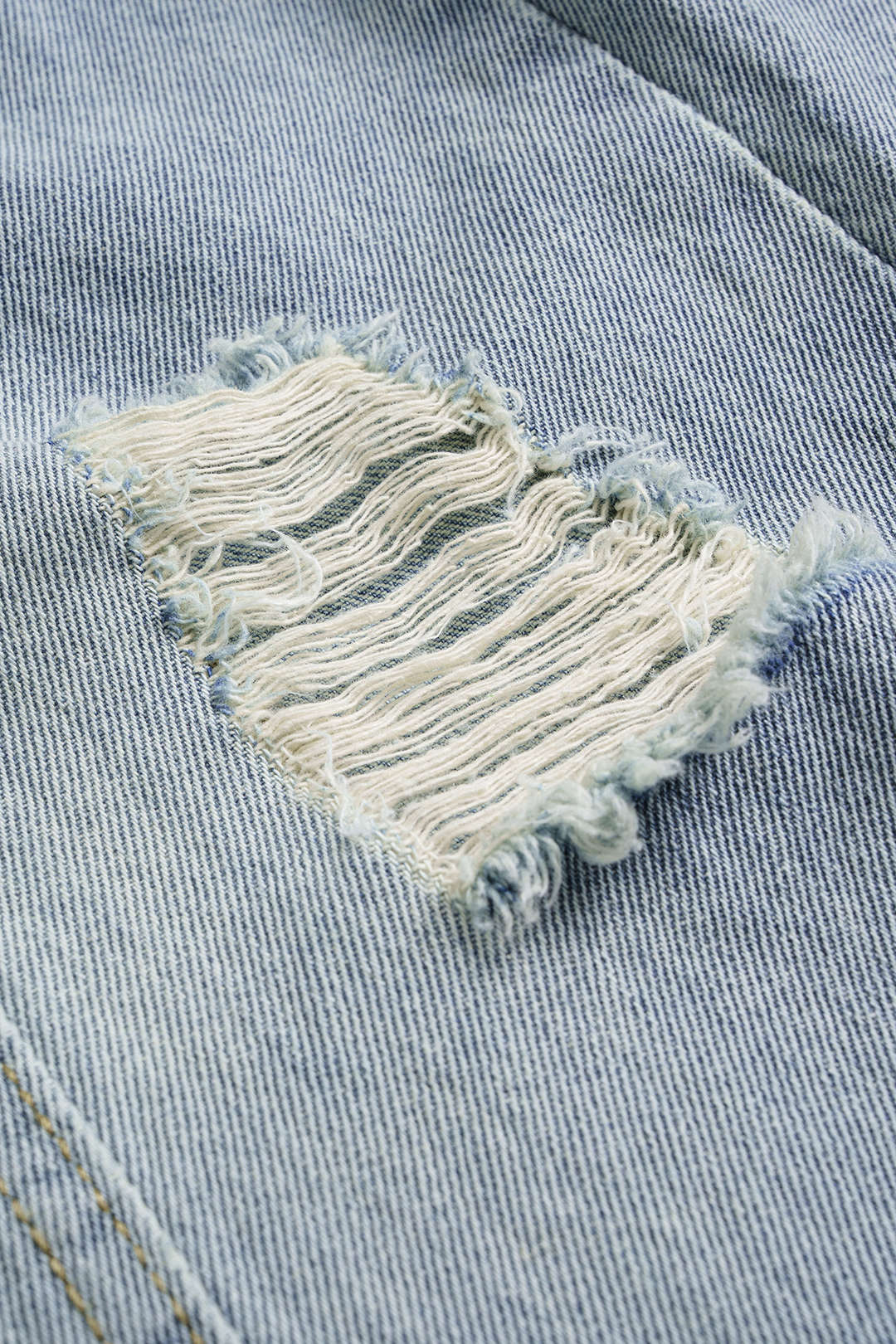Ripped jeans met ruches en ballonmodel