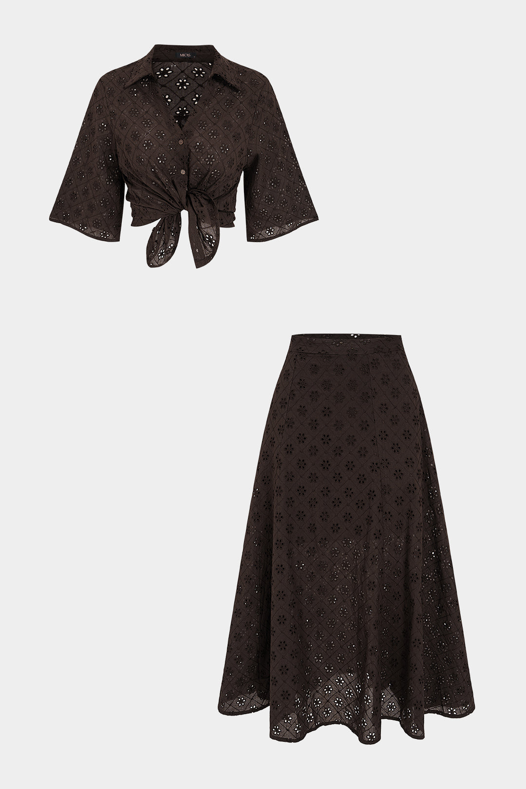 Blouse met kant, uitsnijding en borduursel