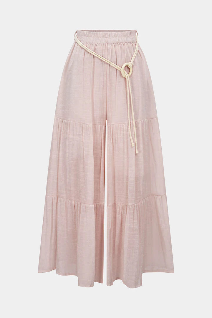 Trousers with belt, pleats, high waist and wide legs