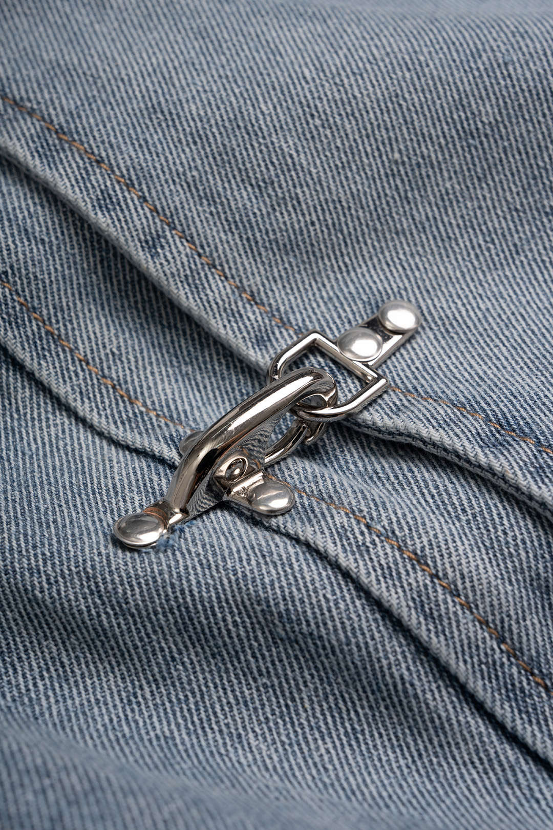 Denim asymmetrische tanktop met knoopjes