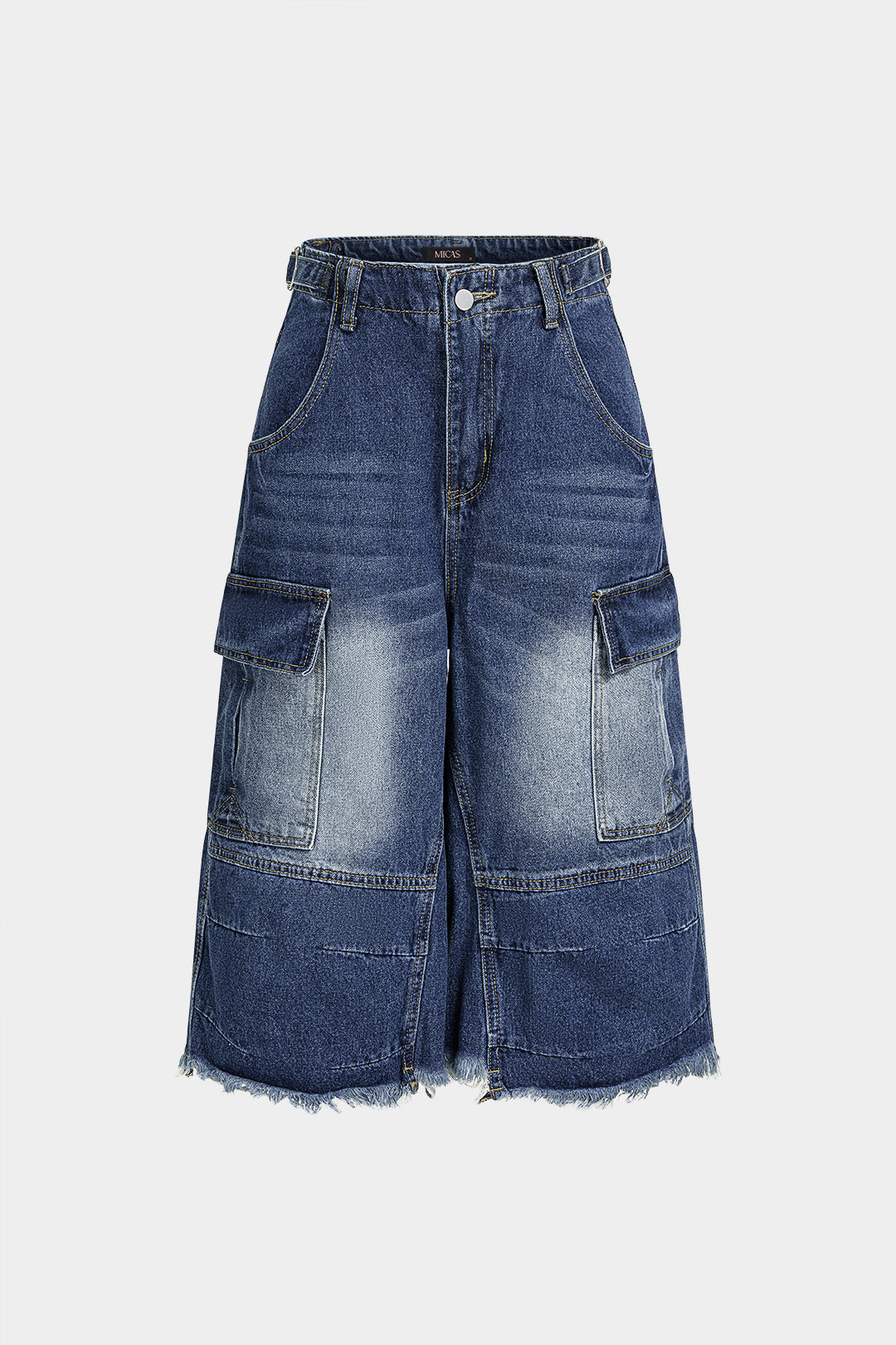 Denim short met zakken en rafelrand