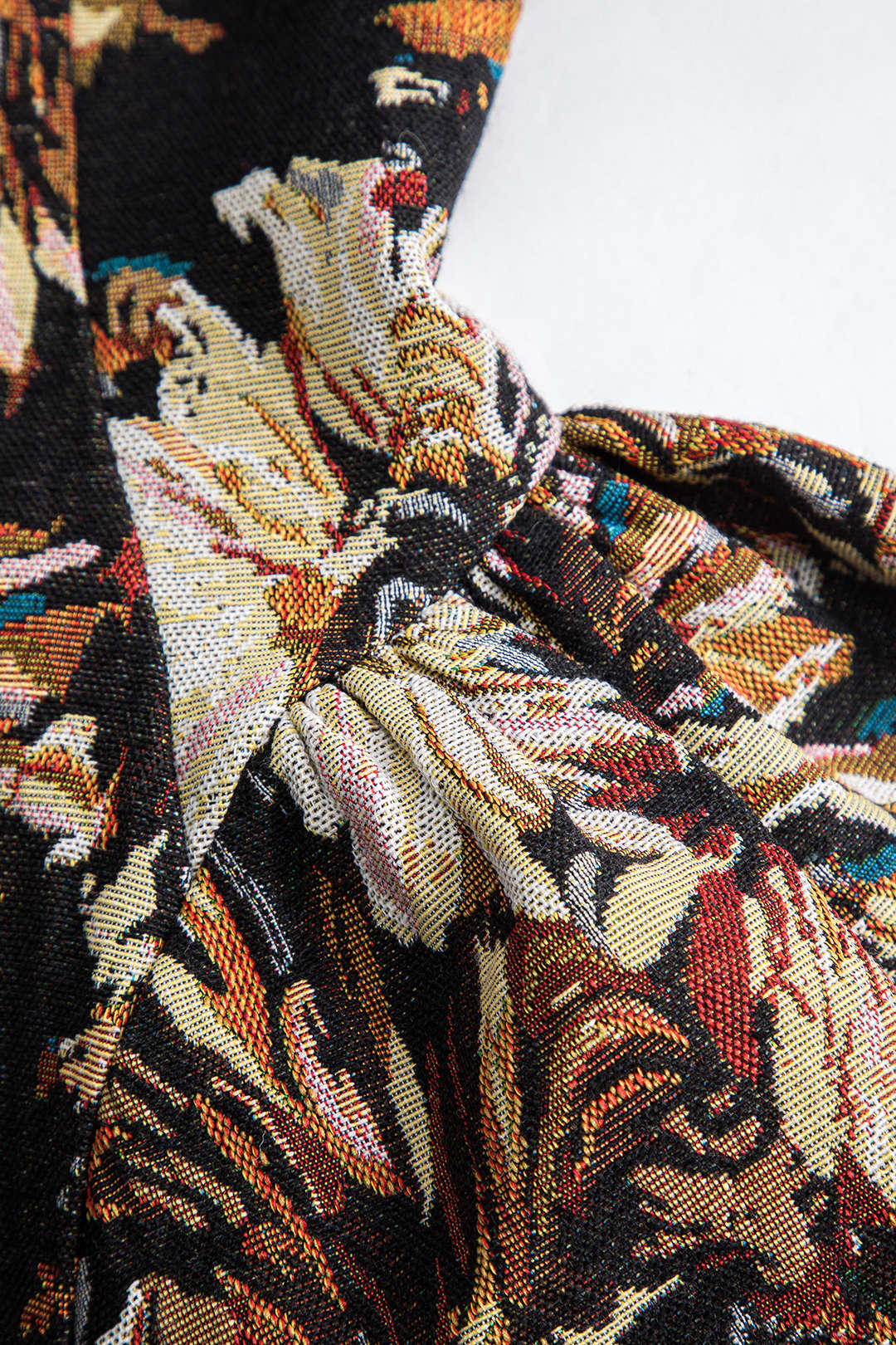 Luna - Jacquard mouwloze minijurk met ruches