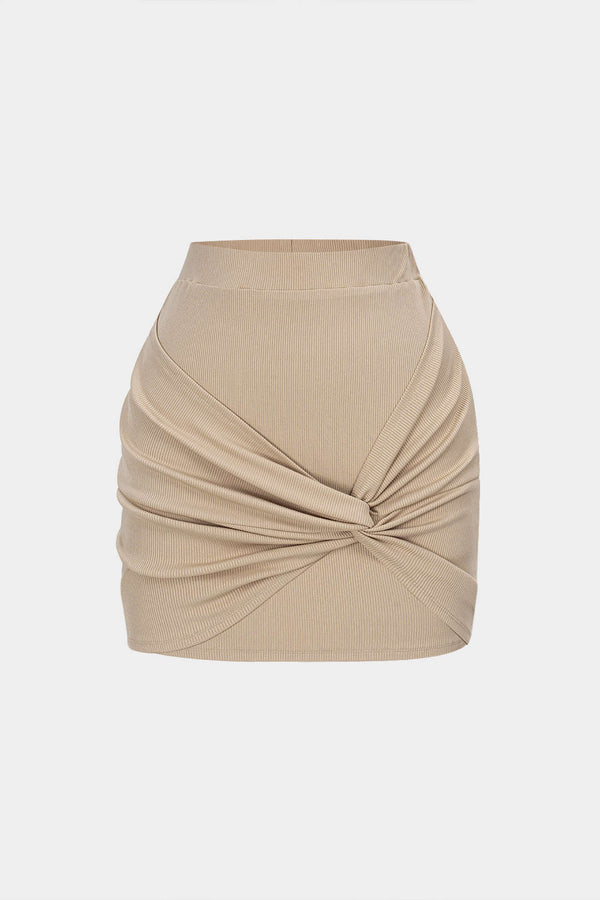 Asymmetrische rok met hoge taille en gedraaid detail