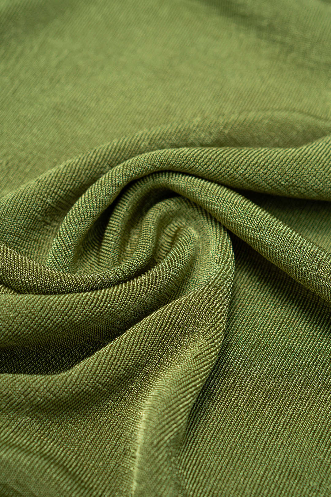 Maud - Metallic mouwloze minijurk met V-hals en ruches