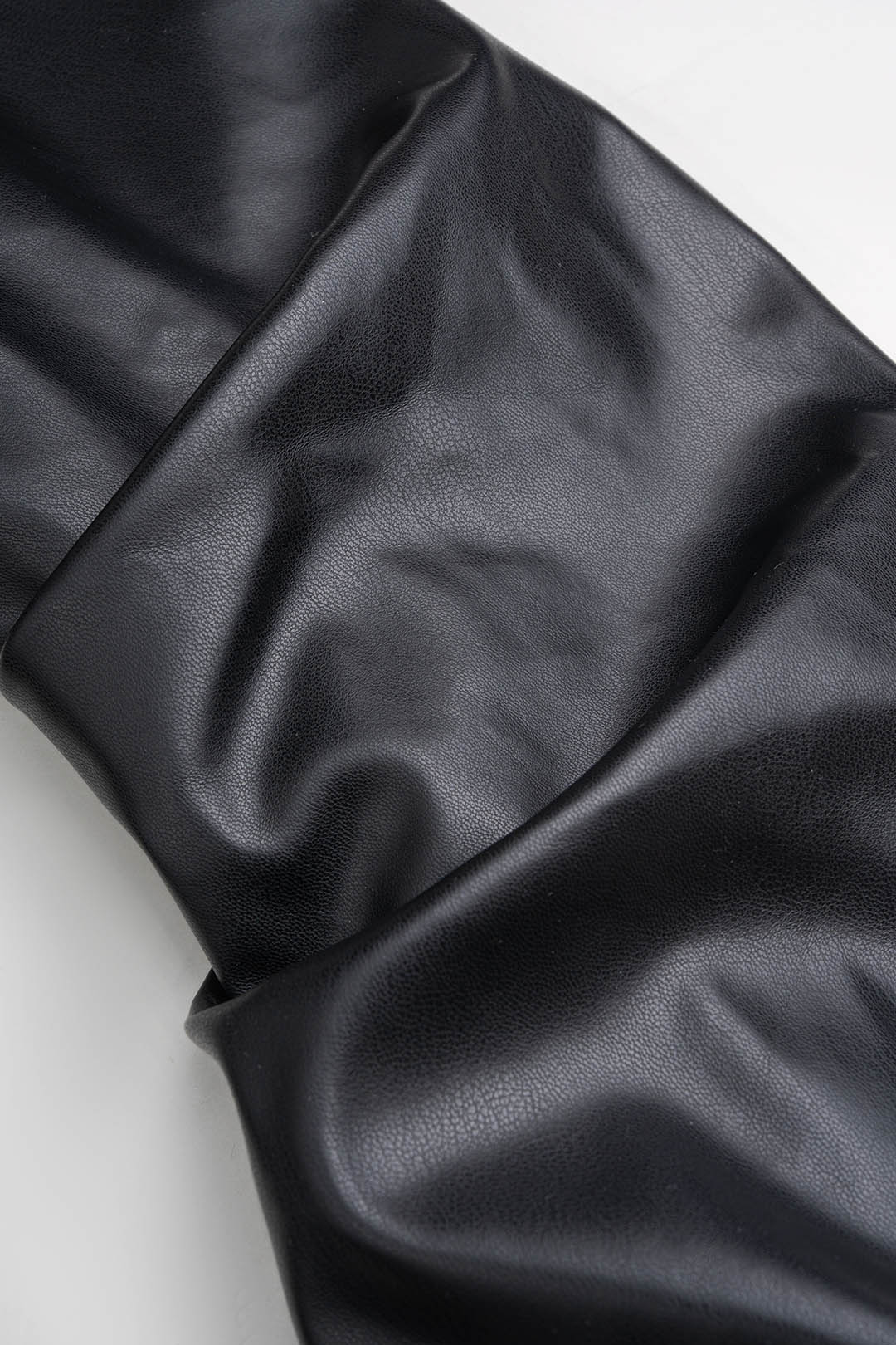 Leren-look metallic jasje met gesp