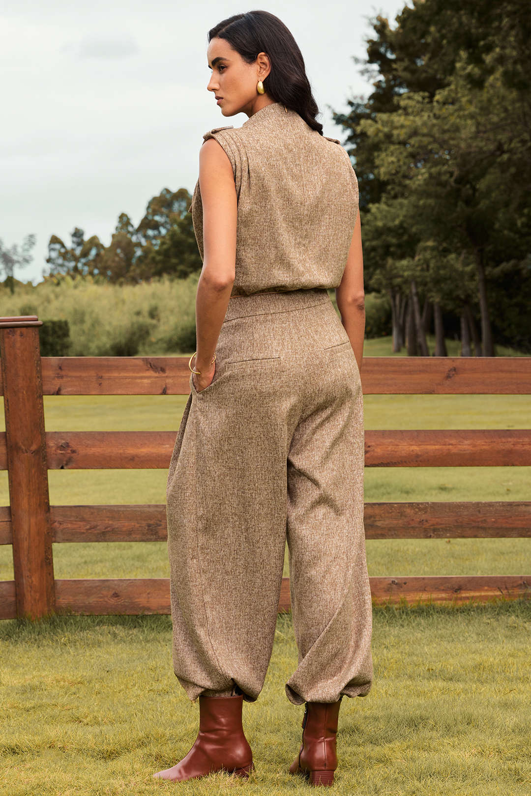 Tanktop met drapering, watervalhals en knoopjes