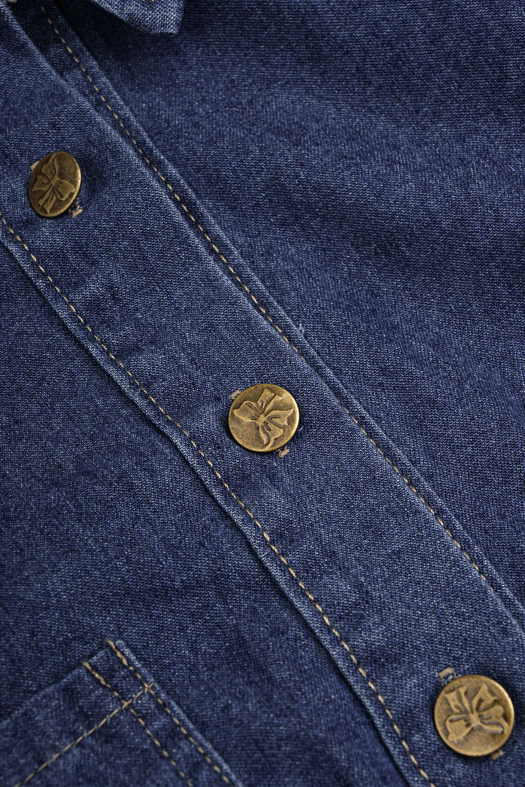 Lieke - Denim blouse met riem en lange mouwen