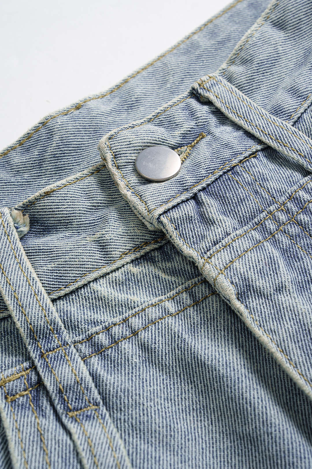 Ripped jeans met ruches en ballonmodel