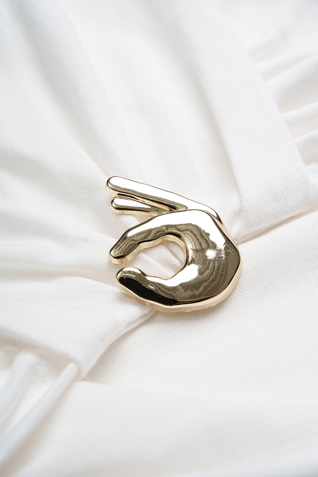 Metallic T-shirt met V-hals, ruches en korte mouwen