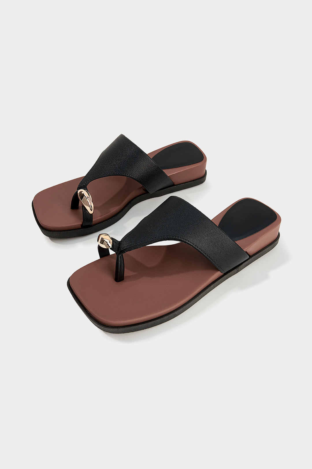 Leren-look metallic sandalen