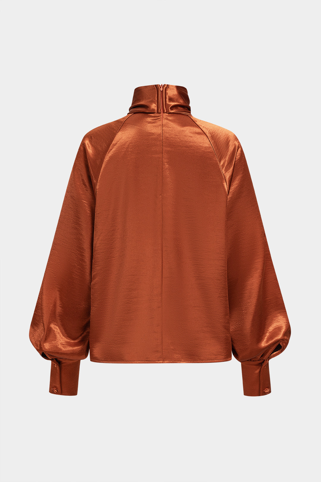 Satijnen blouse met strik, franjes en lange mouwen